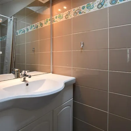 Maison Sainte-Marie-De-Re, 4 Pieces, 6 Personnes - Fr-1-258-123 度假居