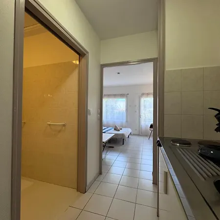 Appart-hotel Des Coquillages Kiwi Apartment *